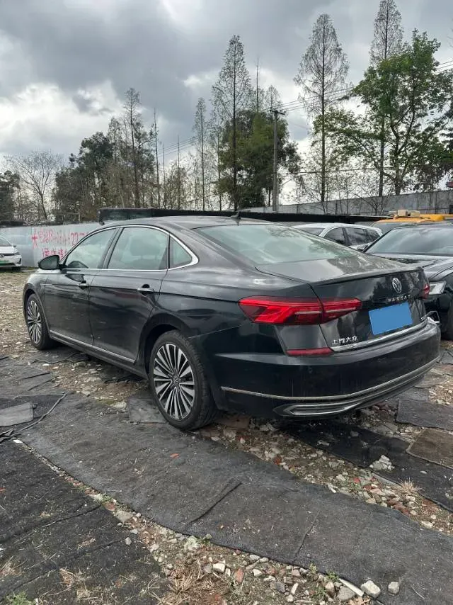 2019 Volkswagen Passat 2.0T 186HP L4 7DCT,autocango,china used car exporter,china ev exporter,chinese used car exporter,chinese used ev exporter