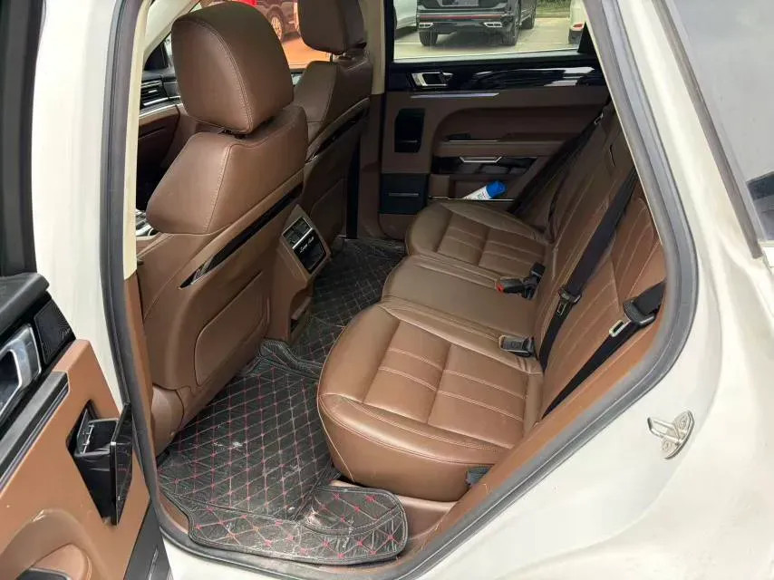 2017 Zotye T700 1.8T 177HP L4 6DCT,autocango,china used car exporter,china ev exporter,chinese used car exporter,chinese used ev exporter