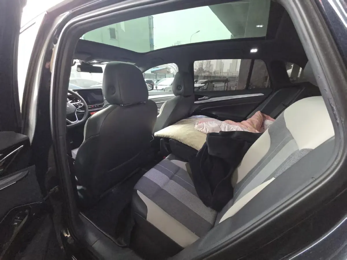 2024 Volkswagen ID.4 Crozz BEV 55.7KWH,autocango,china used car exporter,china ev exporter,chinese used car exporter,chinese used ev exporter