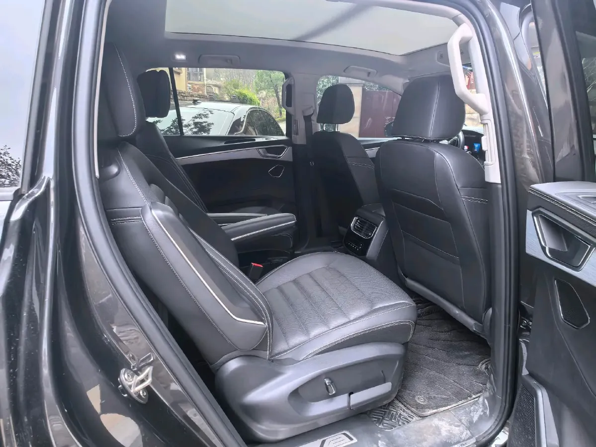 2024 Volkswagen Talagon 2.0T 220HP L4 7DCT,autocango,china used car exporter,china ev exporter,chinese used car exporter,chinese used ev exporter