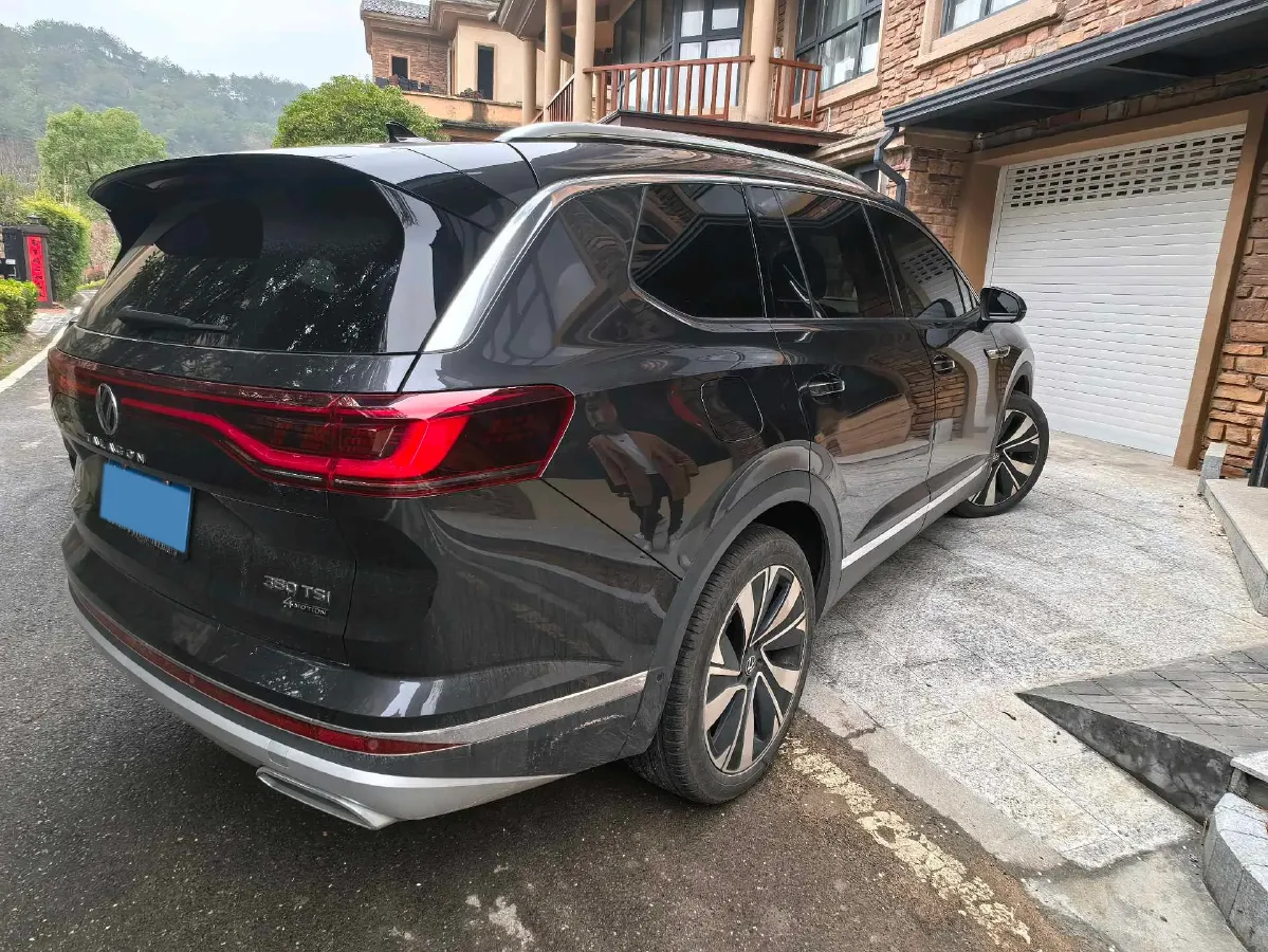2024 Volkswagen Talagon 2.0T 220HP L4 7DCT,autocango,china used car exporter,china ev exporter,chinese used car exporter,chinese used ev exporter