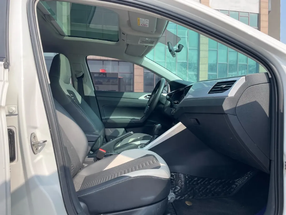 2021 Haval H6 1.5T 169HP L4 7DCT,autocango,china used car exporter,china ev exporter,chinese used car exporter,chinese used ev exporter