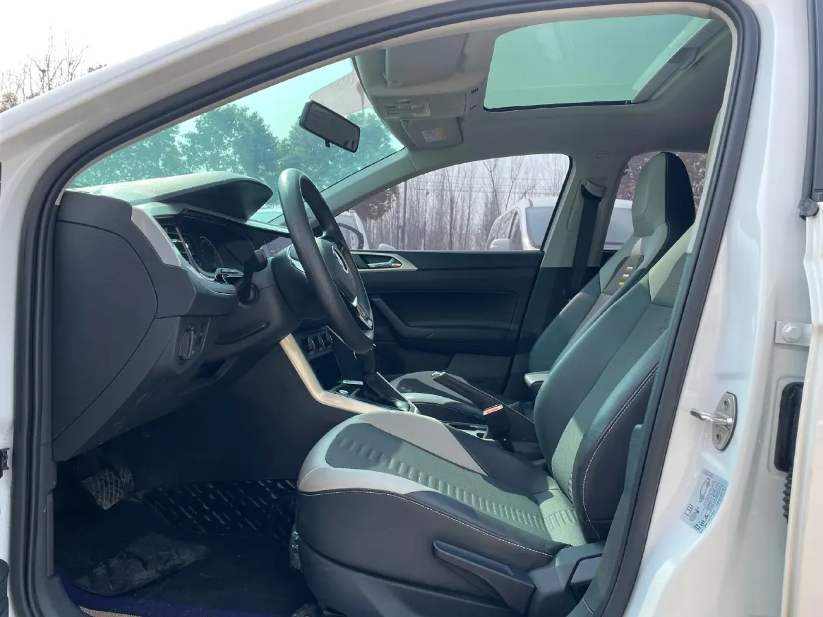 2021 Haval H6 1.5T 169HP L4 7DCT,autocango,china used car exporter,china ev exporter,chinese used car exporter,chinese used ev exporter