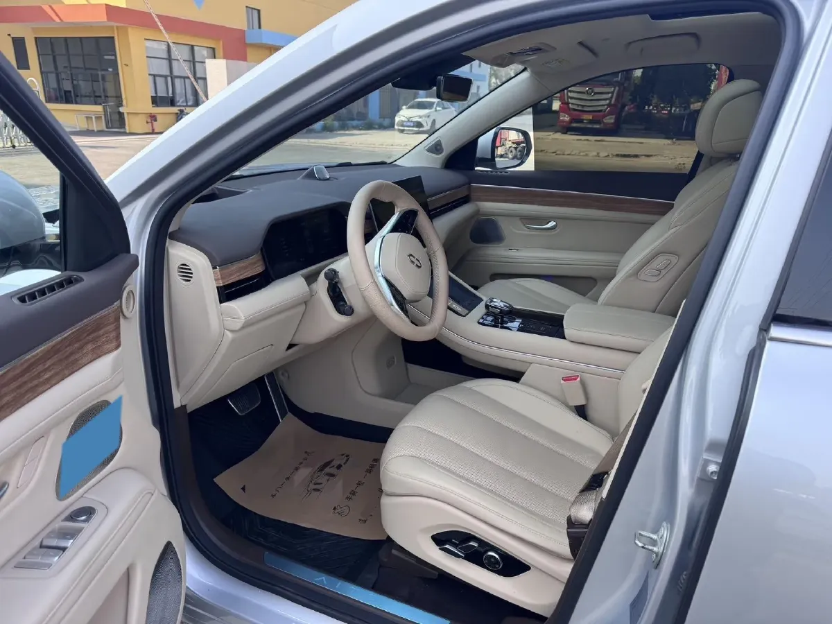 2022 Infiniti Q50L 2.0T 211HP L4 7AT,autocango,china used car exporter,china ev exporter,chinese used car exporter,chinese used ev exporter