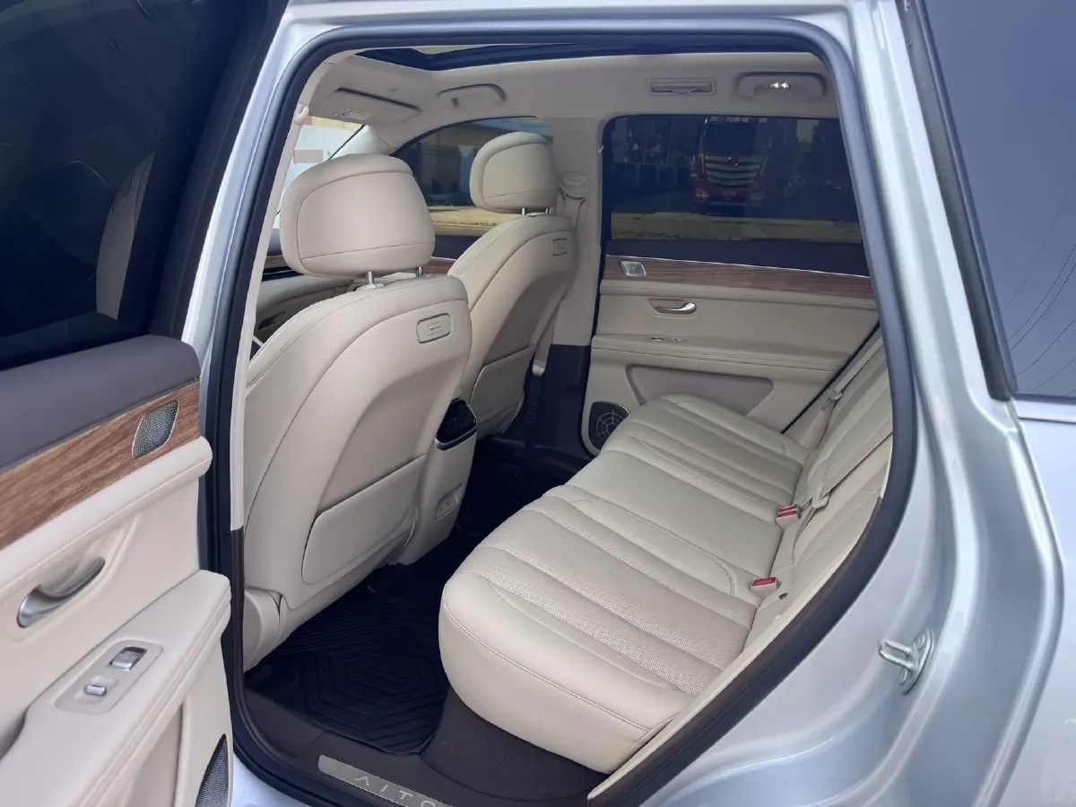 2022 Infiniti Q50L 2.0T 211HP L4 7AT,autocango,china used car exporter,china ev exporter,chinese used car exporter,chinese used ev exporter