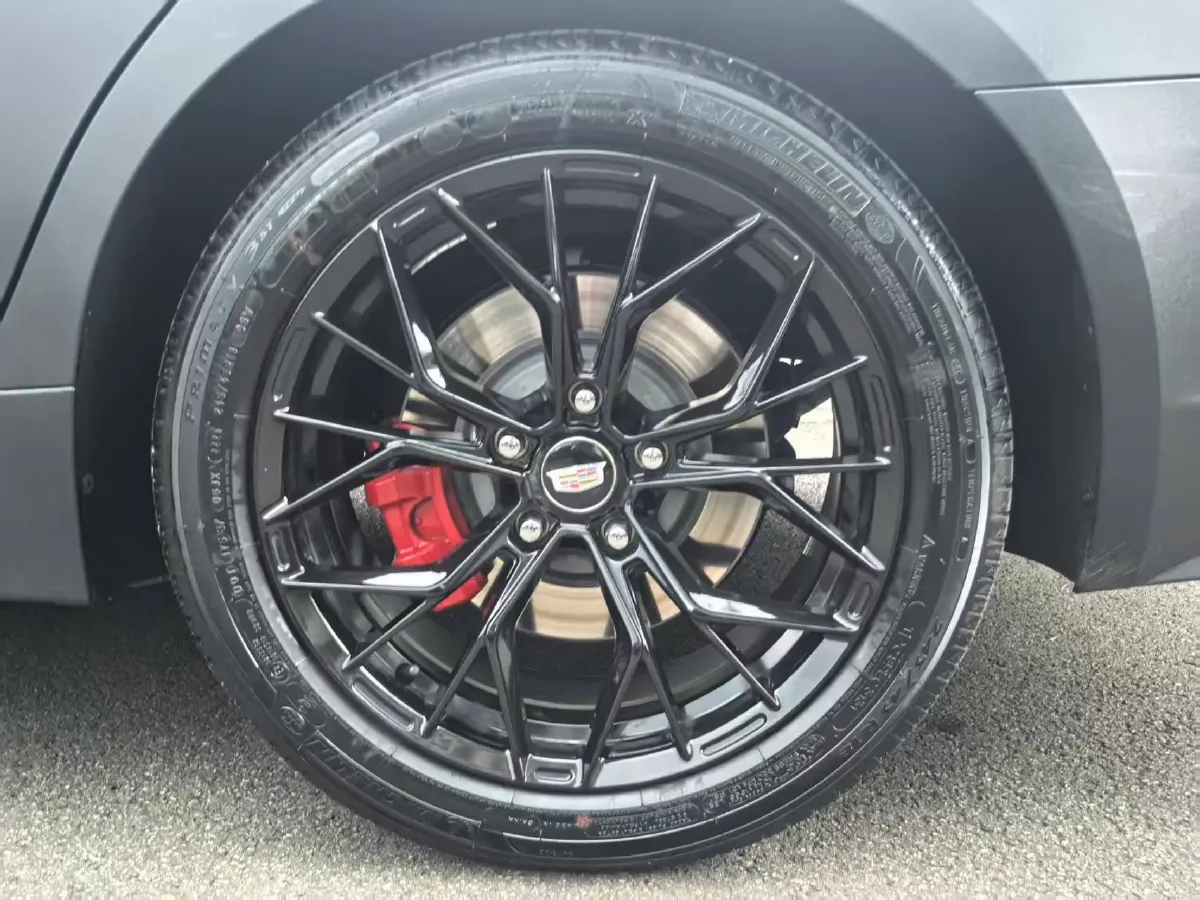 2024 Cadillac CT5 2.0T 237HP L4 10AT,autocango,china used car exporter,china ev exporter,chinese used car exporter,chinese used ev exporter