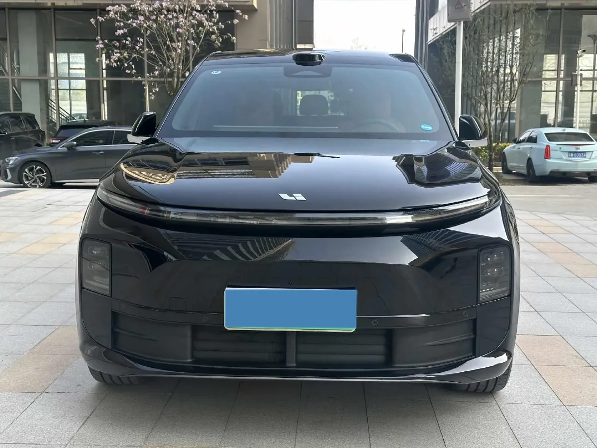 2025 Li L6 Range Extended 154HP L4 REEV,autocango,china used car exporter,china ev exporter,chinese used car exporter,chinese used ev exporter