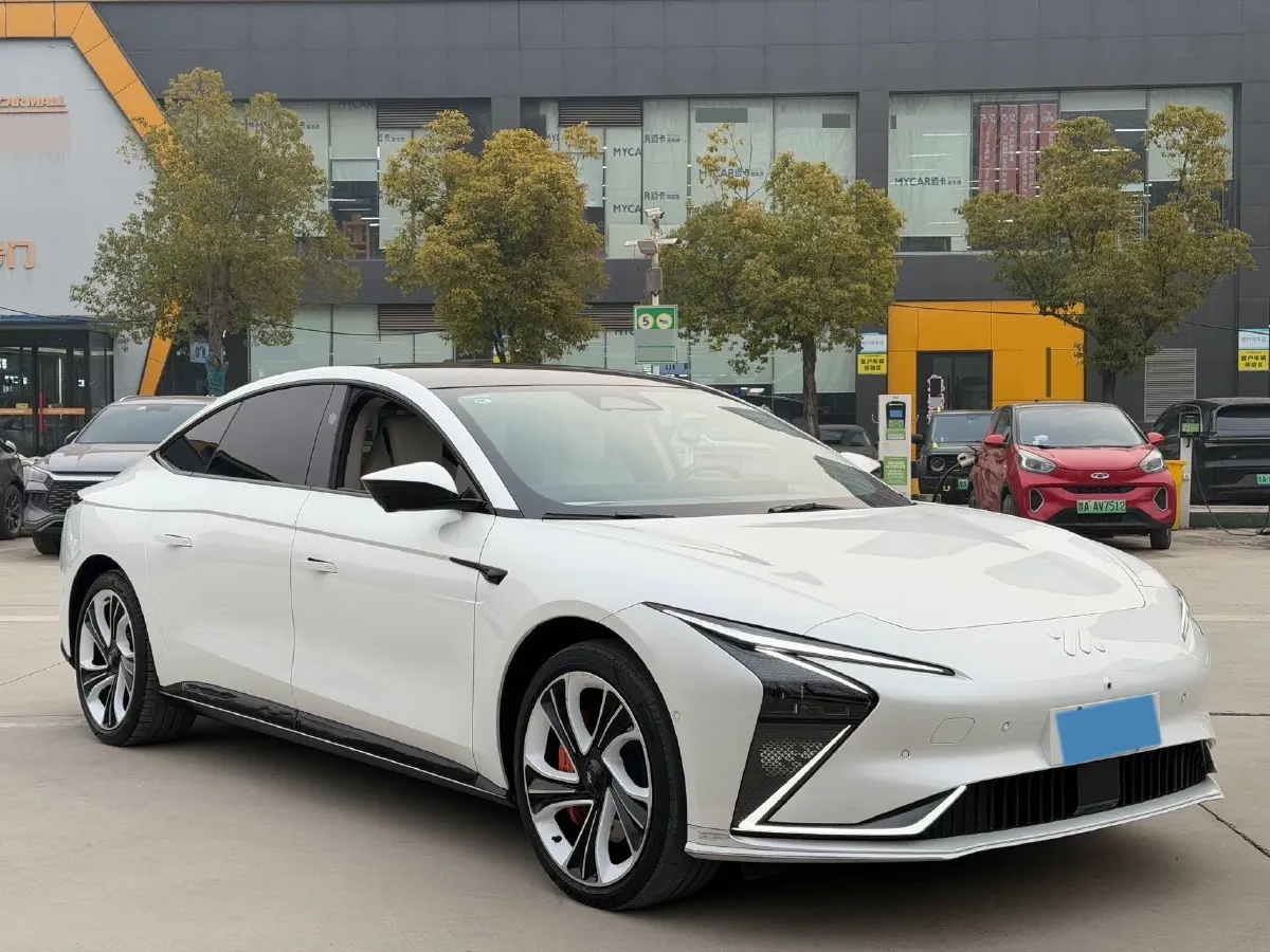 2022 IM L7 BEV 90KWH,autocango,china used car exporter,china ev exporter,chinese used car exporter,chinese used ev exporter