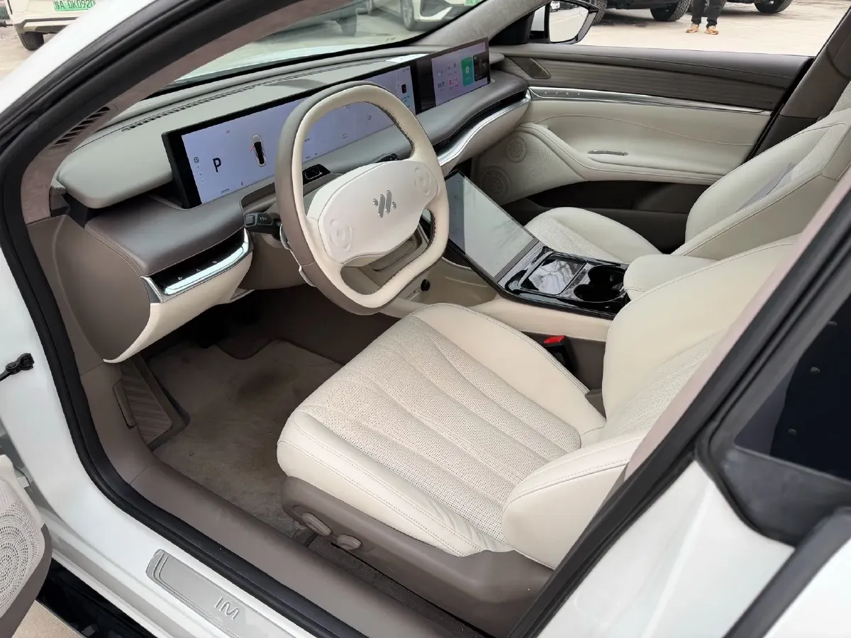 2022 IM L7 BEV 90KWH,autocango,china used car exporter,china ev exporter,chinese used car exporter,chinese used ev exporter