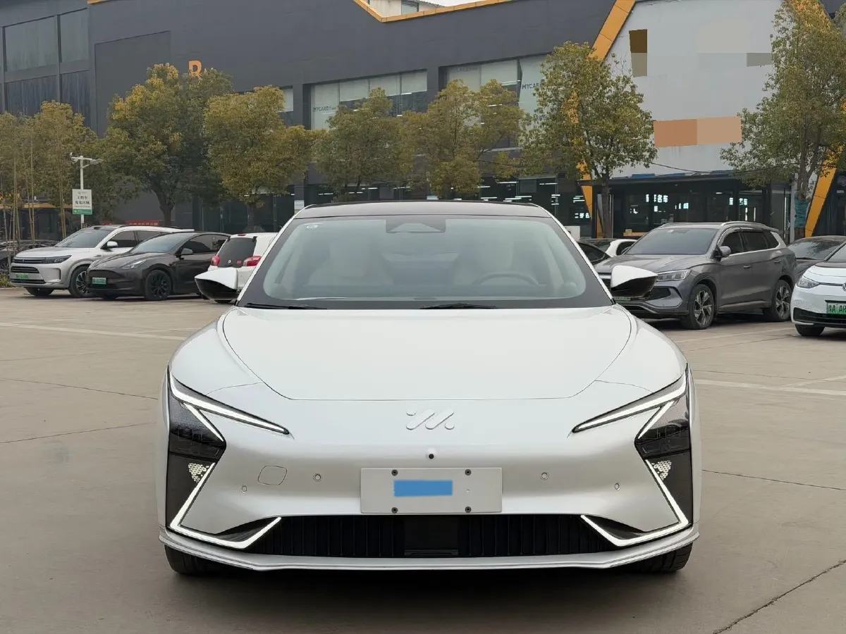 2022 IM L7 BEV 90KWH,autocango,china used car exporter,china ev exporter,chinese used car exporter,chinese used ev exporter