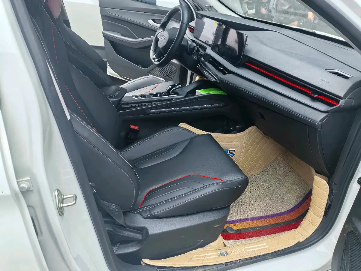 2022 Geely Binray 1.5T 181HP L4 7DCT,autocango,china used car exporter,china ev exporter,chinese used car exporter,chinese used ev exporter