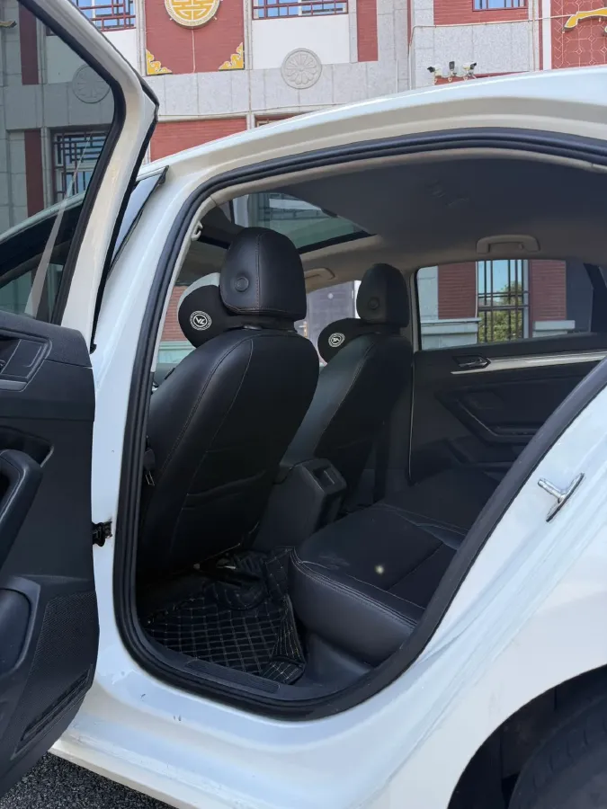 2018 Volkswagen Lamando 1.4T 131HP L4 7DCT,autocango,china used car exporter,china ev exporter,chinese used car exporter,chinese used ev exporter