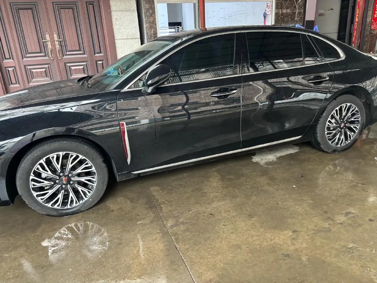 2025 HongQi H5 1.5T 169HP L4 1DHT Hybrid,autocango,china used car exporter,china ev exporter,chinese used car exporter,chinese used ev exporter