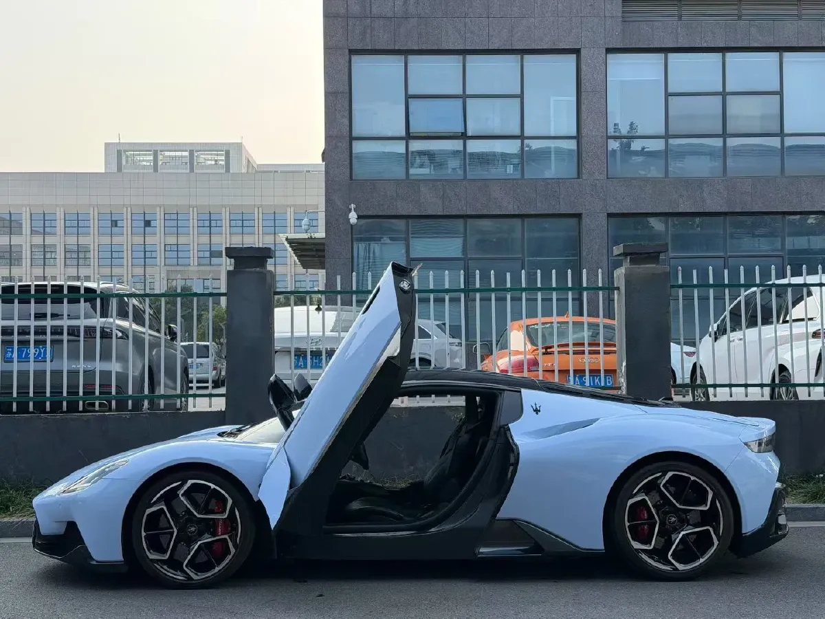 2020 Maserati MC20 3.0T 630HP V6 8DCT,autocango,china used car exporter,china ev exporter,chinese used car exporter,chinese used ev exporter