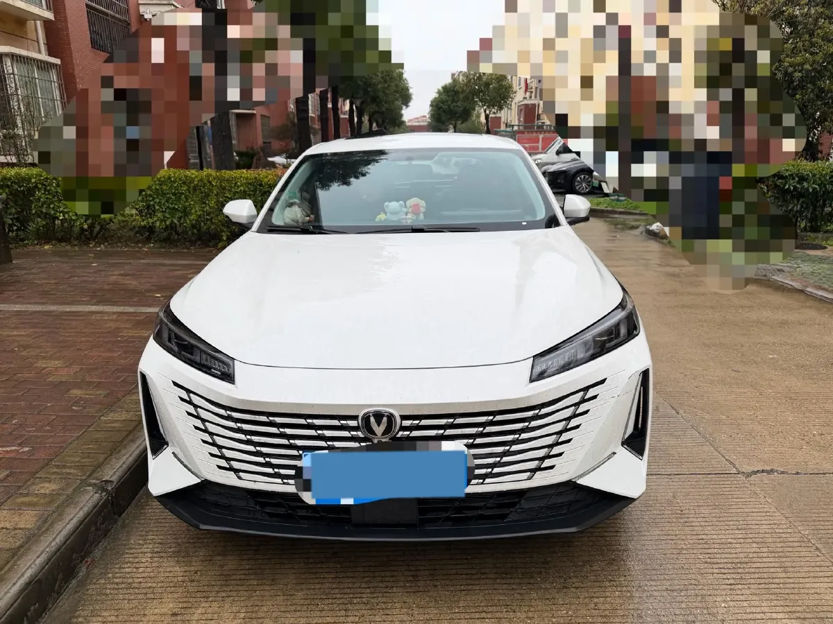 2025 ChangAn Eado 1.5T 192HP L4 7DCT,autocango,china used car exporter,china ev exporter,chinese used car exporter,chinese used ev exporter