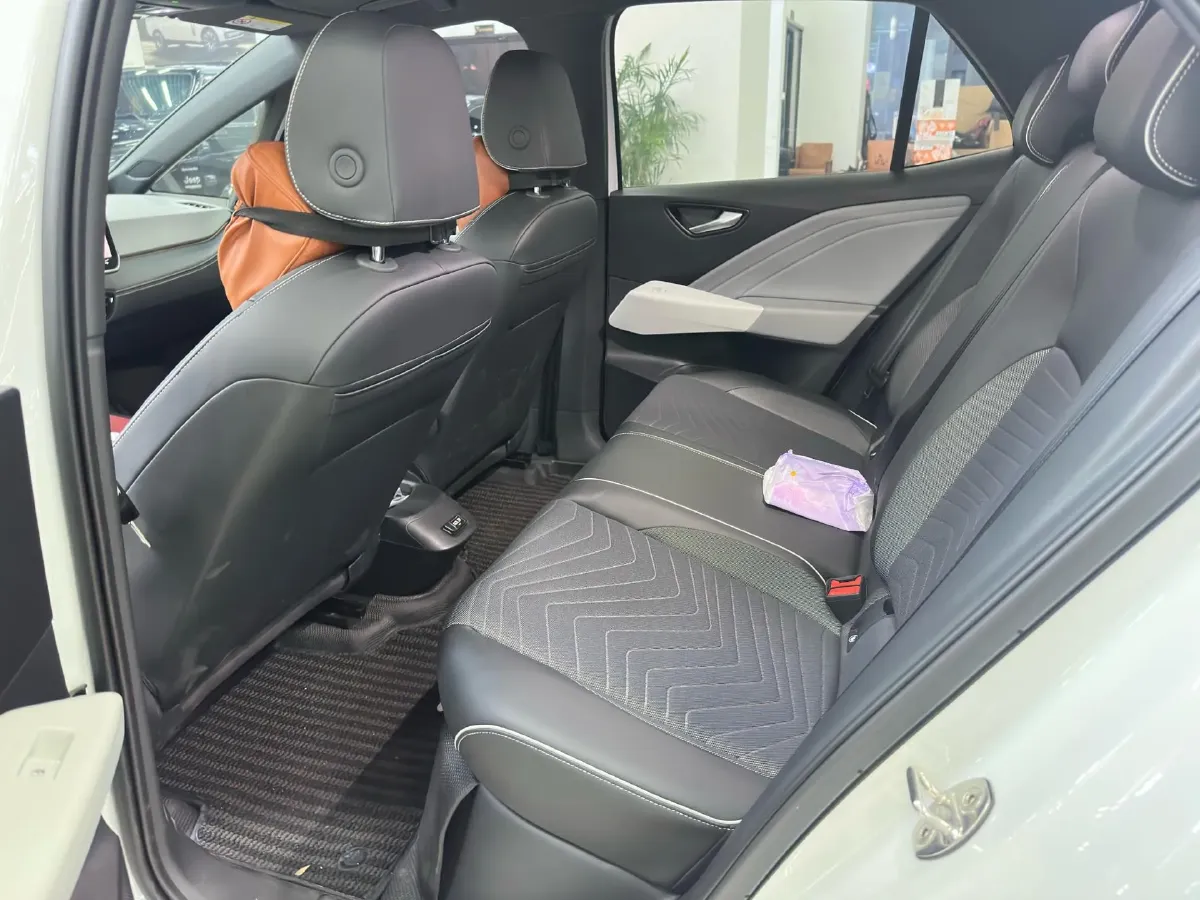 2025 Volkswagen ID.3 BEV 52.8KWH,autocango,china used car exporter,china ev exporter,chinese used car exporter,chinese used ev exporter