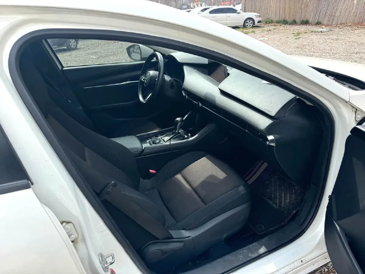 2020 Mazda 3 Axela 2.0L 158HP L4 6AT,autocango,china used car exporter,china ev exporter,chinese used car exporter,chinese used ev exporter