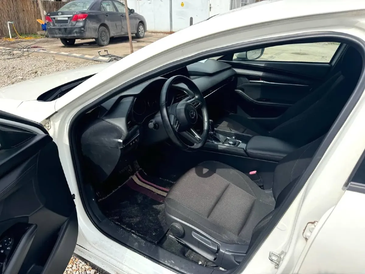 2020 Mazda 3 Axela 2.0L 158HP L4 6AT,autocango,china used car exporter,china ev exporter,chinese used car exporter,chinese used ev exporter