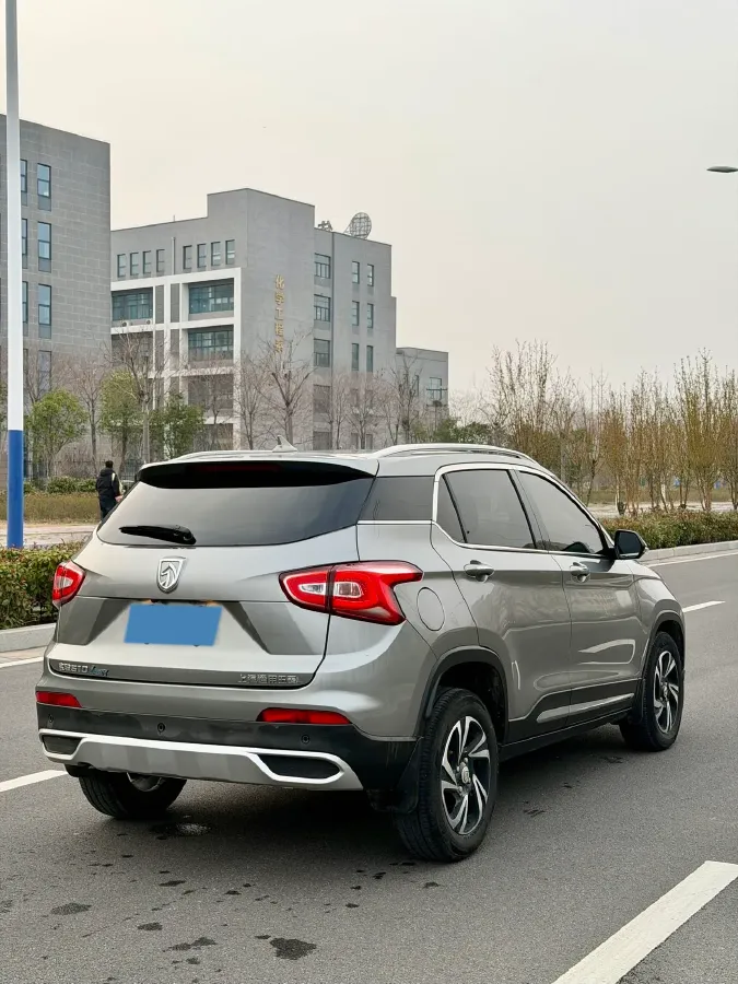 2017 HaiMa S5 Young Edition 1.6L 122HP L4 5MT,autocango,china used car exporter,china ev exporter,chinese used car exporter,chinese used ev exporter