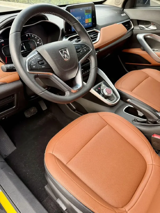 2017 HaiMa S5 Young Edition 1.6L 122HP L4 5MT,autocango,china used car exporter,china ev exporter,chinese used car exporter,chinese used ev exporter