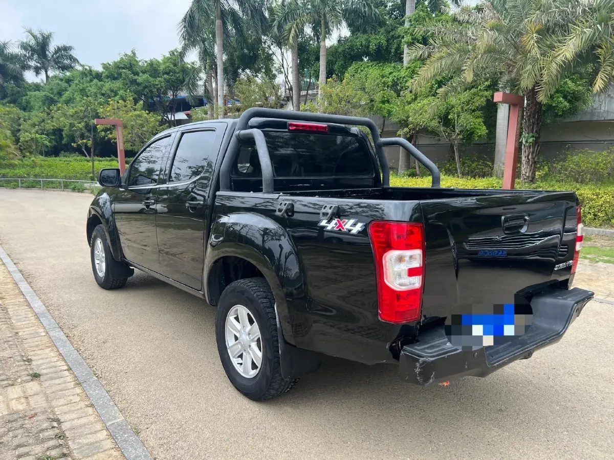 2022 Isuzu RE-MAX Jim 2.8T 120HP L4 5MT,autocango,china used car exporter,china ev exporter,chinese used car exporter,chinese used ev exporter