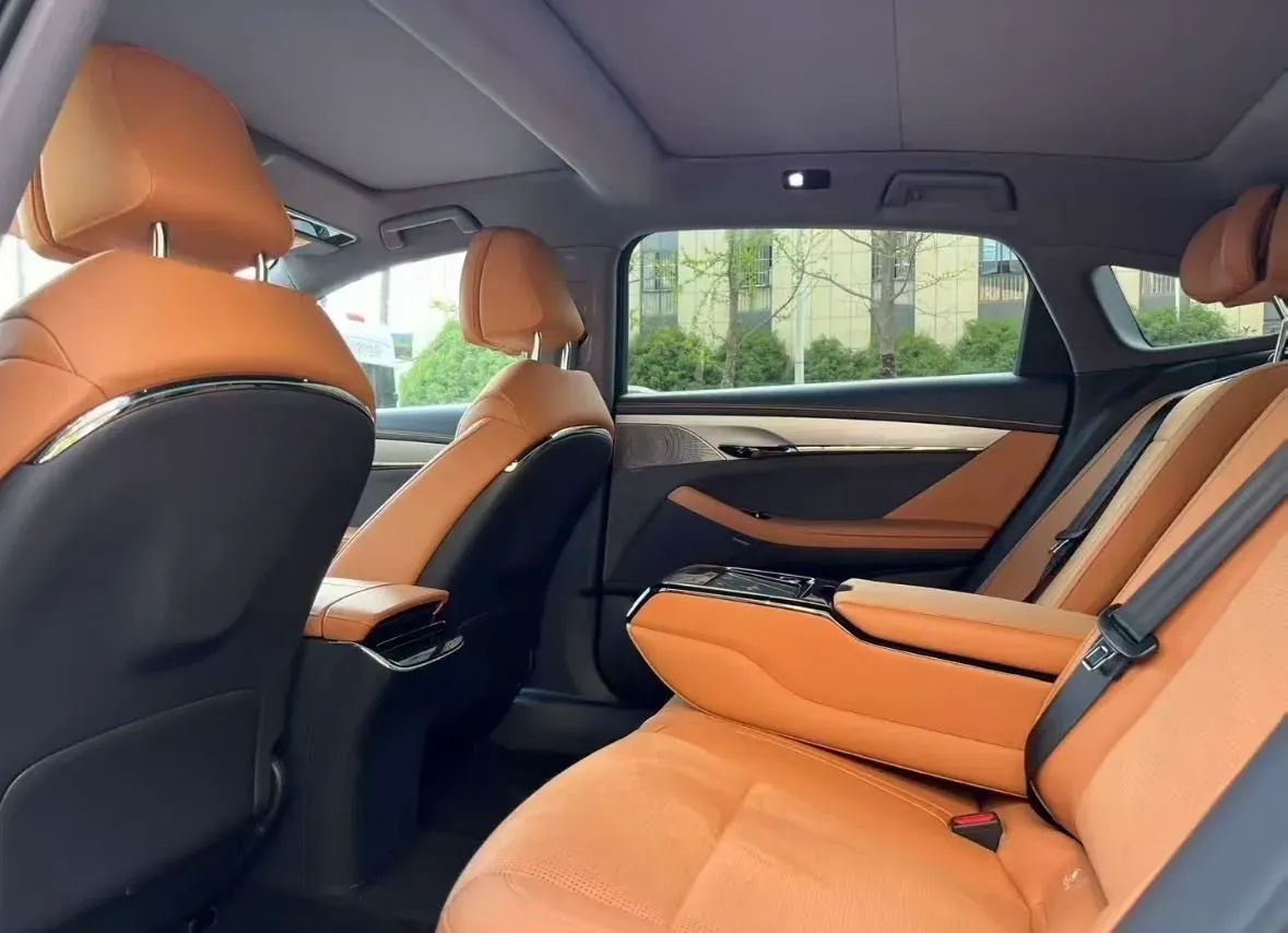 2024 Voyah ZhuiGuang 1.5T 136HP L4 PHEV 43KWH,autocango,china used car exporter,china ev exporter,chinese used car exporter,chinese used ev exporter