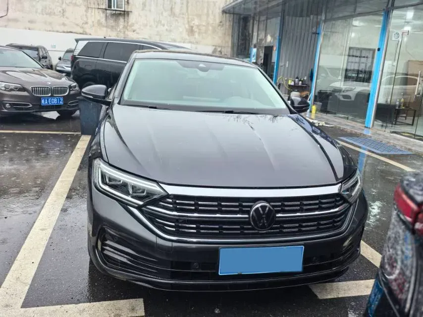 2023 Volkswagen Sagitar 1.5T 160HP L4 7DCT,autocango,china used car exporter,china ev exporter,chinese used car exporter,chinese used ev exporter