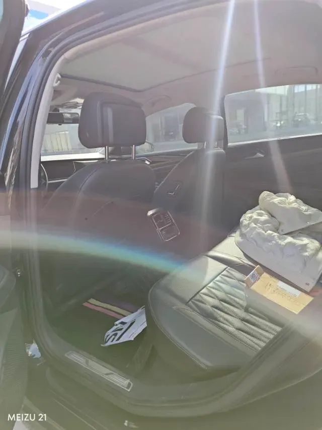 2019 Volvo V40 1.5T 152HP L4 6AT,autocango,china used car exporter,china ev exporter,chinese used car exporter,chinese used ev exporter