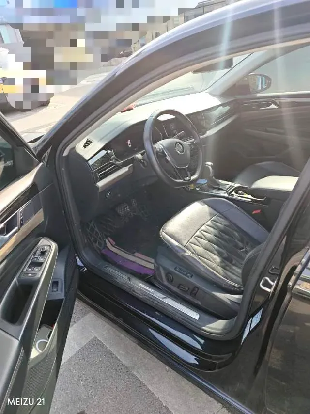 2019 Volvo V40 1.5T 152HP L4 6AT,autocango,china used car exporter,china ev exporter,chinese used car exporter,chinese used ev exporter