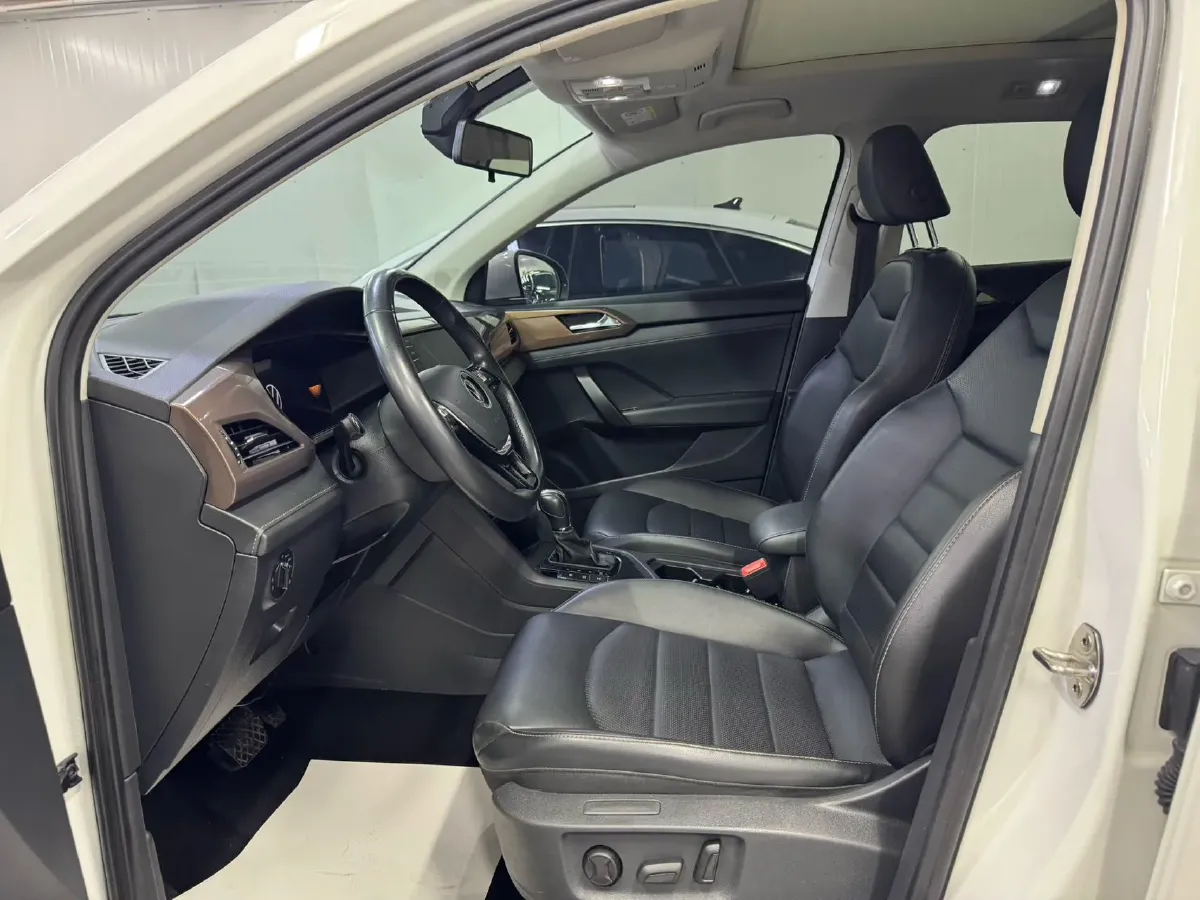 2021 Volkswagen Tharu 1.4T 150HP L4 7DCT,autocango,china used car exporter,china ev exporter,chinese used car exporter,chinese used ev exporter