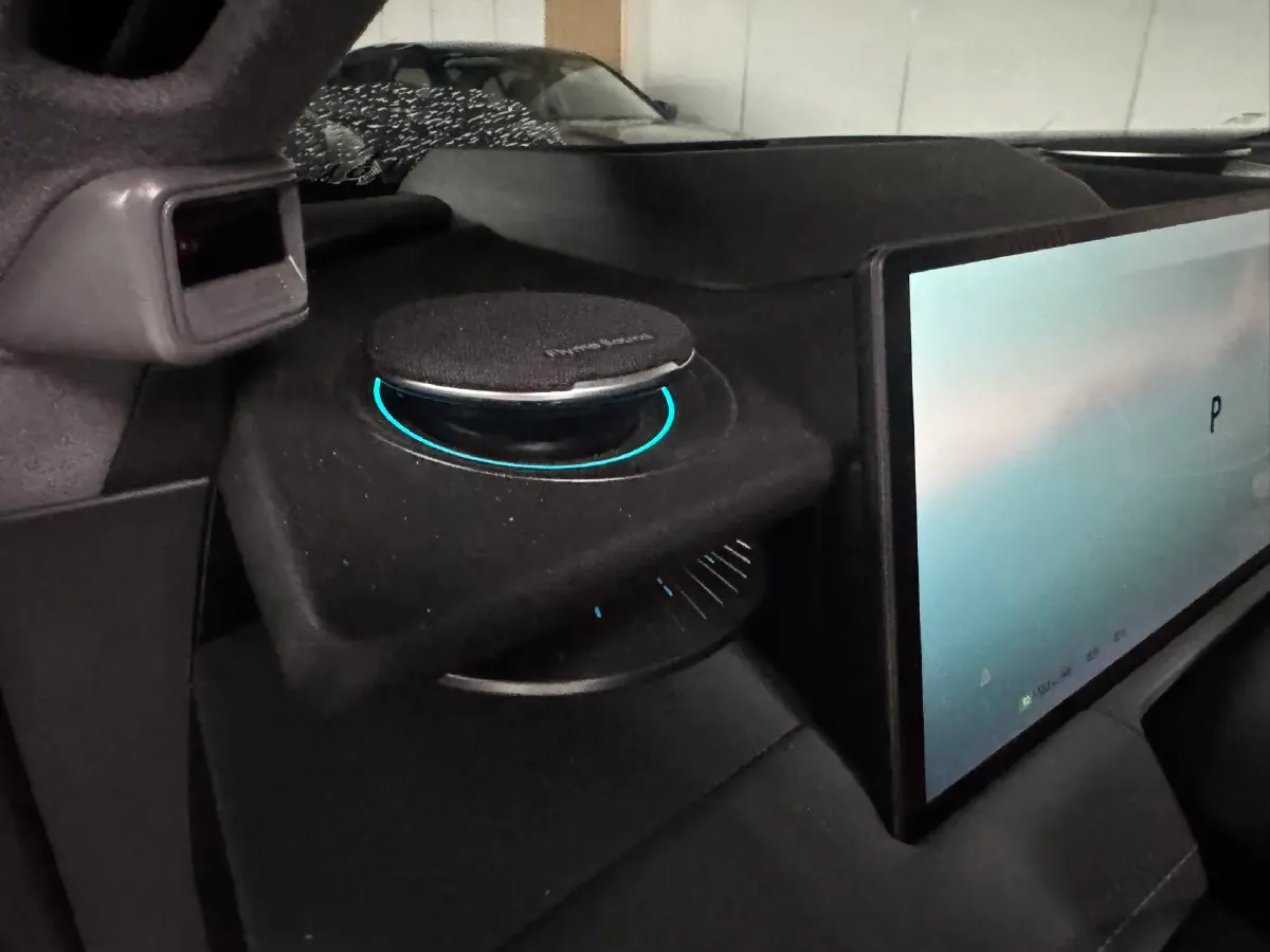 2025 MAXUS InterstellarX 2.5T 224HP L4 8AT,autocango,china used car exporter,china ev exporter,chinese used car exporter,chinese used ev exporter