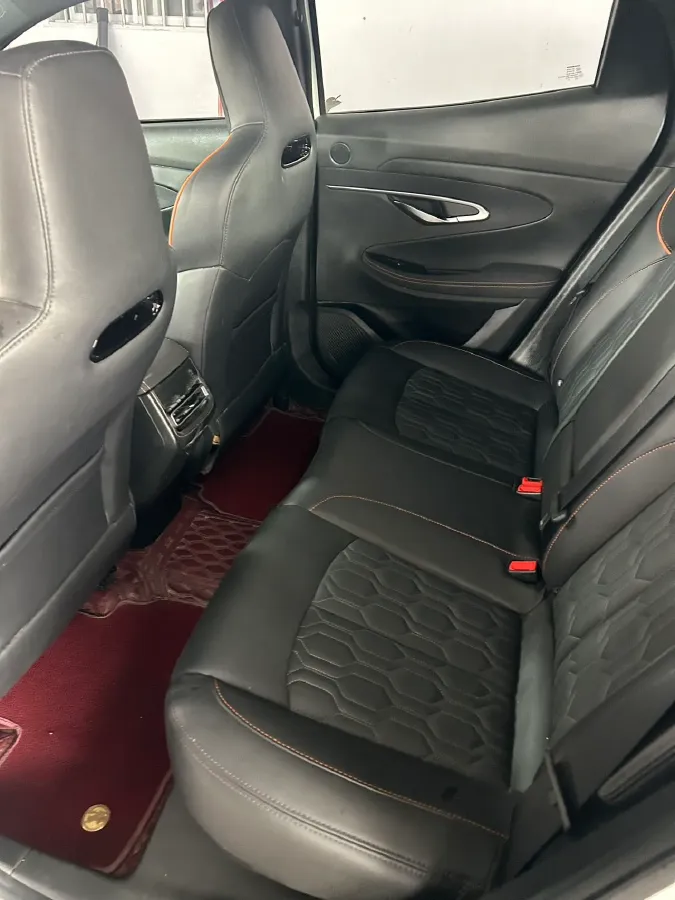 2022 ChangAn UNI-T 2.0T 233HP L4 8AT,autocango,china used car exporter,china ev exporter,chinese used car exporter,chinese used ev exporter