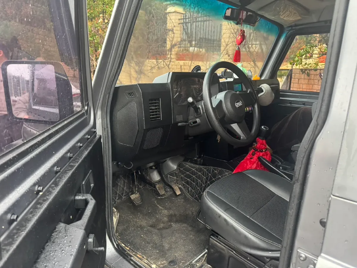 2023 BAW 212 2.4T 211HP L4 6MT,autocango,china used car exporter,china ev exporter,chinese used car exporter,chinese used ev exporter