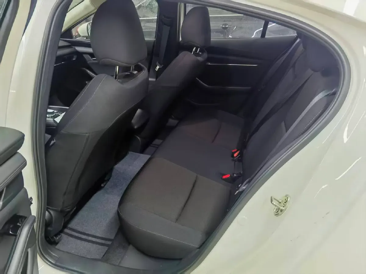 2023 Mazda 3 Axela 2.0L 158HP L4 6AT,autocango,china used car exporter,china ev exporter,chinese used car exporter,chinese used ev exporter