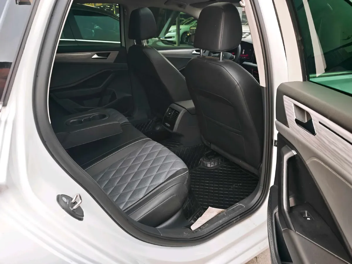 2023 Volkswagen Sagitar 1.5T 160HP L4 7DCT,autocango,china used car exporter,china ev exporter,chinese used car exporter,chinese used ev exporter