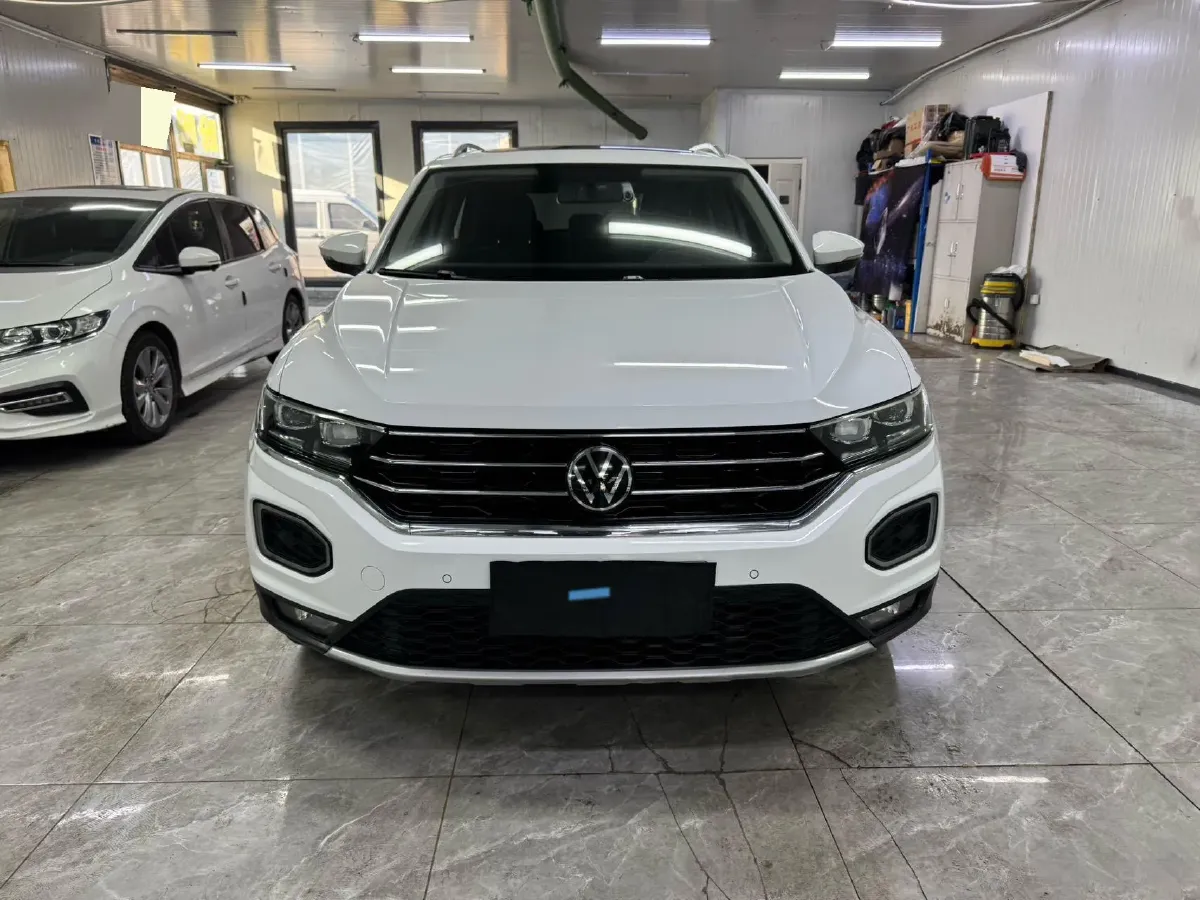 2022 Volkswagen T-Roc 1.4T 150HP L4 7DCT,autocango,china used car exporter,china ev exporter,chinese used car exporter,chinese used ev exporter