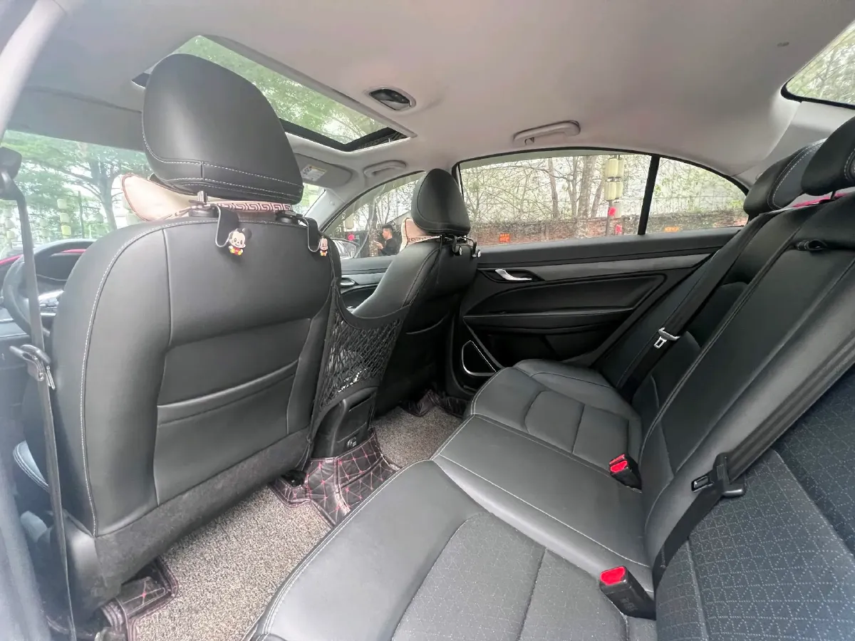 2021 BaoJun 530 1.5T 147HP L4 CVT,autocango,china used car exporter,china ev exporter,chinese used car exporter,chinese used ev exporter