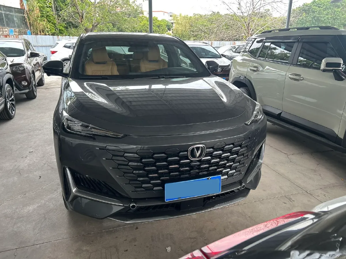 2021 ChangAn UNI-K 2.0T 233HP L4 8AT,autocango,china used car exporter,china ev exporter,chinese used car exporter,chinese used ev exporter