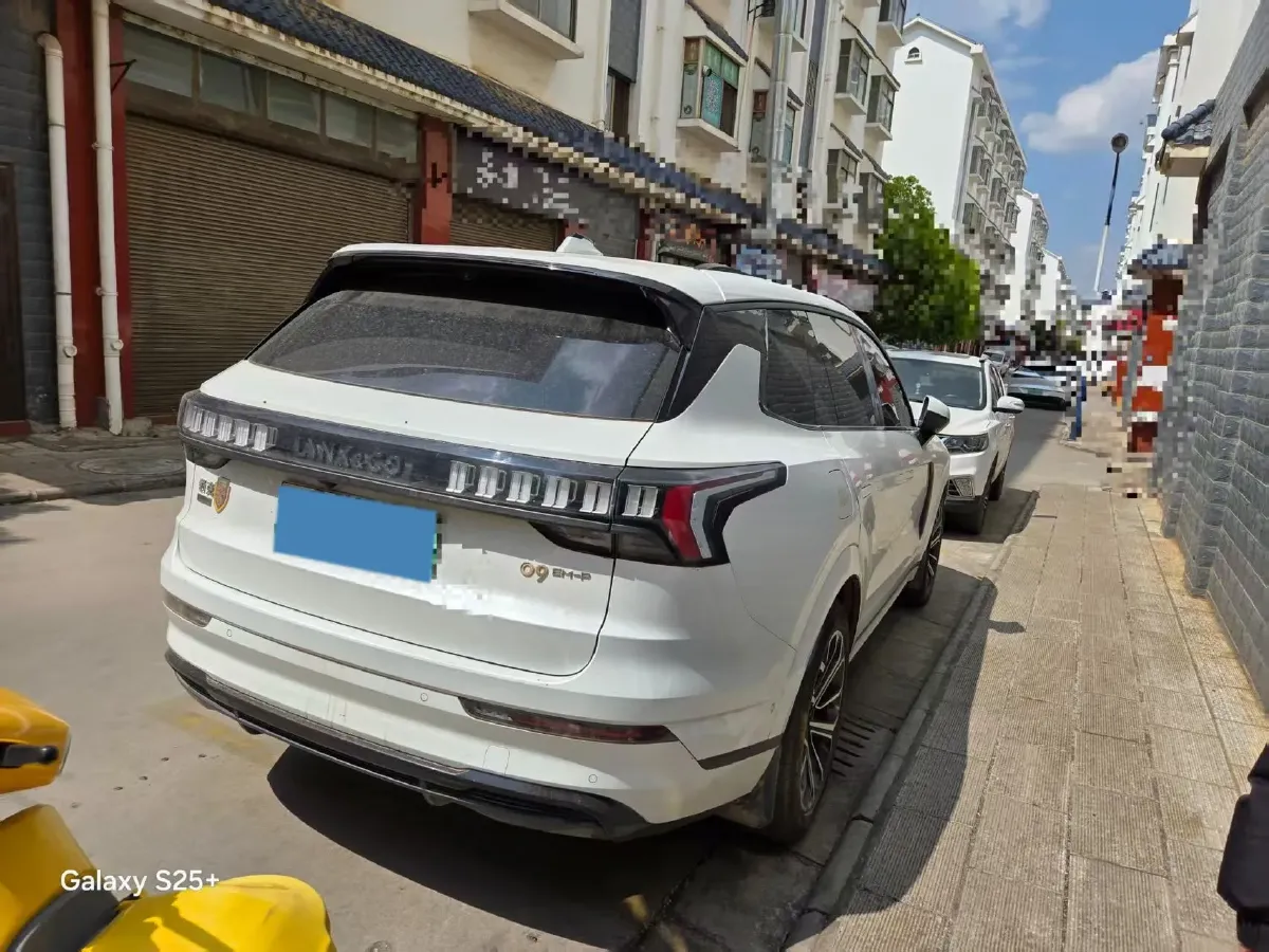2023 LYNK&CO 09 EM-P 2.0T 254HP L4 3DHT PHEV 40.1KWH,autocango,china used car exporter,china ev exporter,chinese used car exporter,chinese used ev exporter