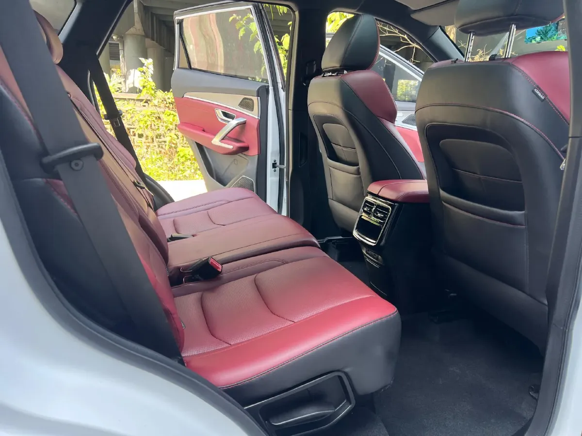 2022 Jetour X70 Plus 1.5T 156HP L4 CVT,autocango,china used car exporter,china ev exporter,chinese used car exporter,chinese used ev exporter