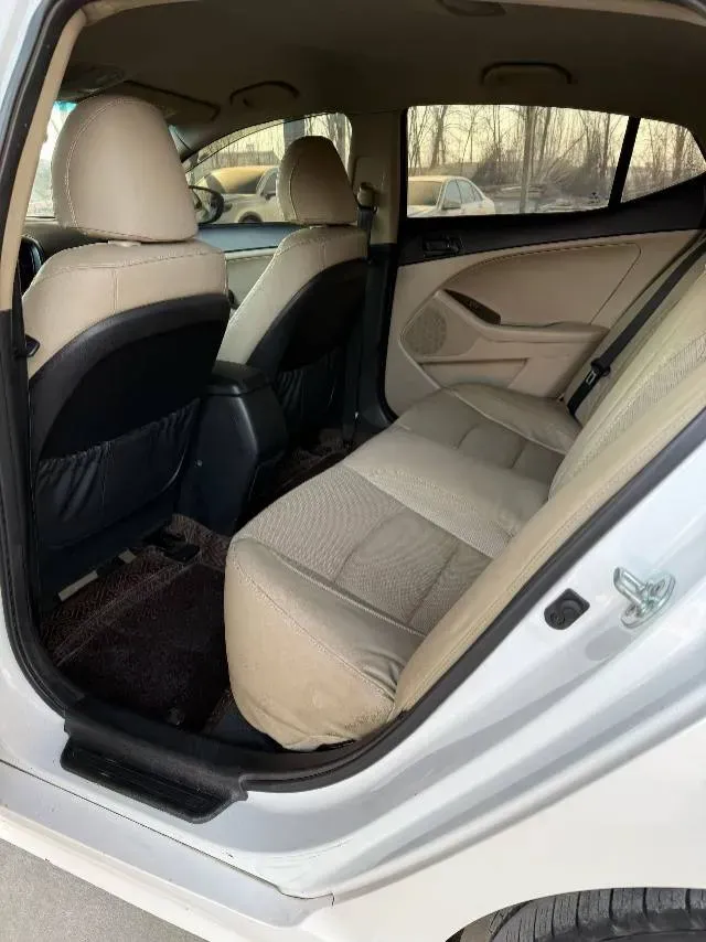 2015 Kia K5 2.0L 162HP L4 6AT,autocango,china used car exporter,china ev exporter,chinese used car exporter,chinese used ev exporter