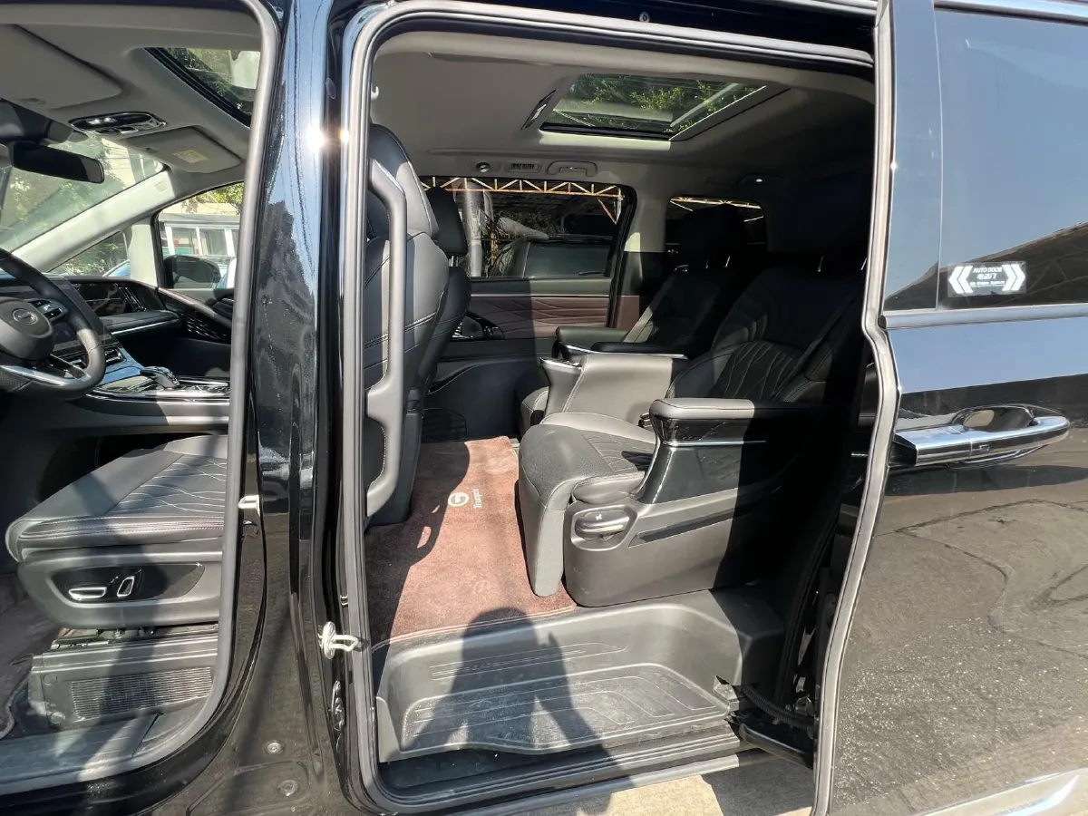 2024 GAC Trumpchi M8 2.0T 252HP L4 8AT,autocango,china used car exporter,china ev exporter,chinese used car exporter,chinese used ev exporter