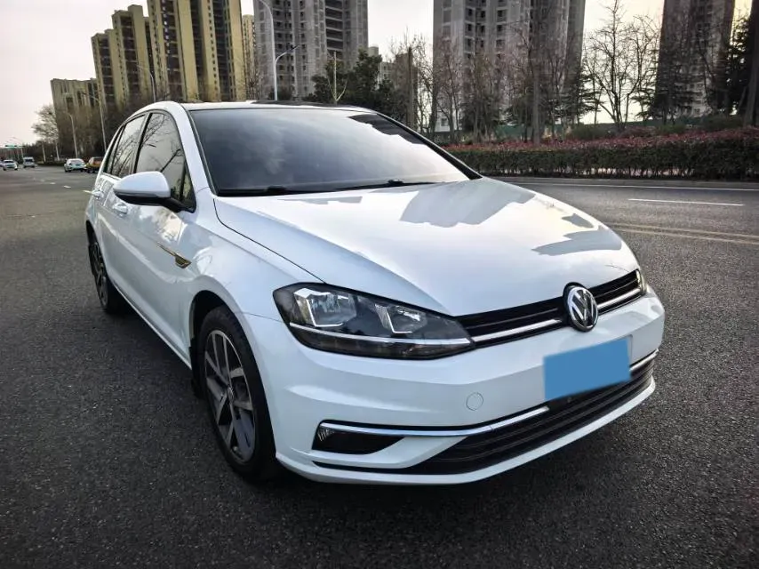 2020 Volkswagen Golf 1.2T 116HP L4 7DCT,autocango,china used car exporter,china ev exporter,chinese used car exporter,chinese used ev exporter