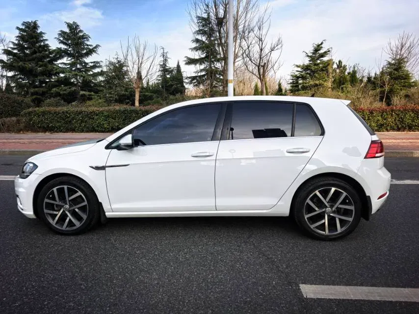 2020 Volkswagen Golf 1.2T 116HP L4 7DCT,autocango,china used car exporter,china ev exporter,chinese used car exporter,chinese used ev exporter