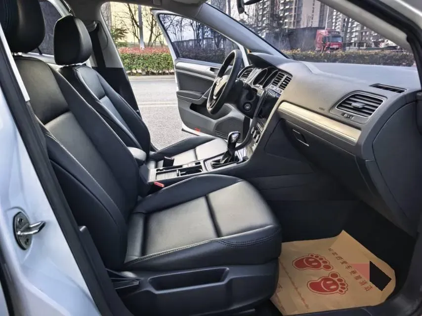 2020 Volkswagen Golf 1.2T 116HP L4 7DCT,autocango,china used car exporter,china ev exporter,chinese used car exporter,chinese used ev exporter
