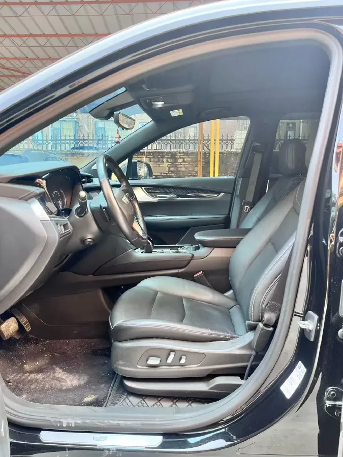 2022 Cadillac XT6 2.0T 237HP L4 9AT,autocango,china used car exporter,china ev exporter,chinese used car exporter,chinese used ev exporter