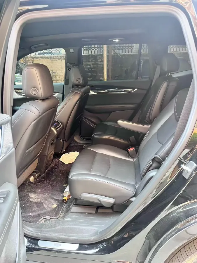 2022 Cadillac XT6 2.0T 237HP L4 9AT,autocango,china used car exporter,china ev exporter,chinese used car exporter,chinese used ev exporter