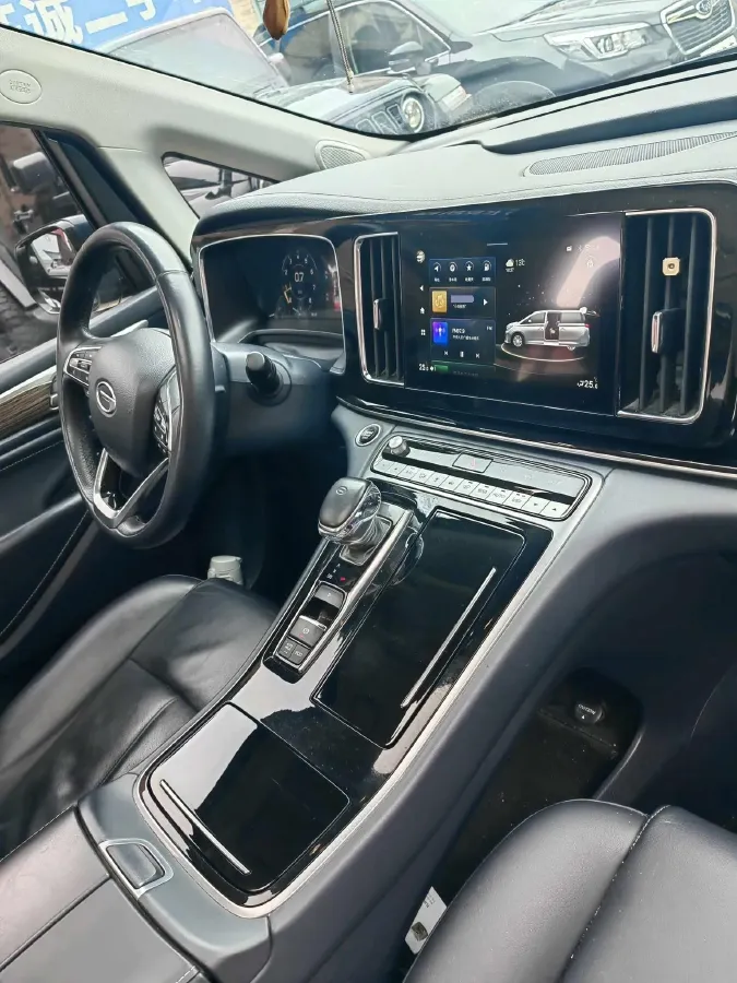 2021 GAC Trumpchi M8 2.0T 252HP L4 8AT,autocango,china used car exporter,china ev exporter,chinese used car exporter,chinese used ev exporter