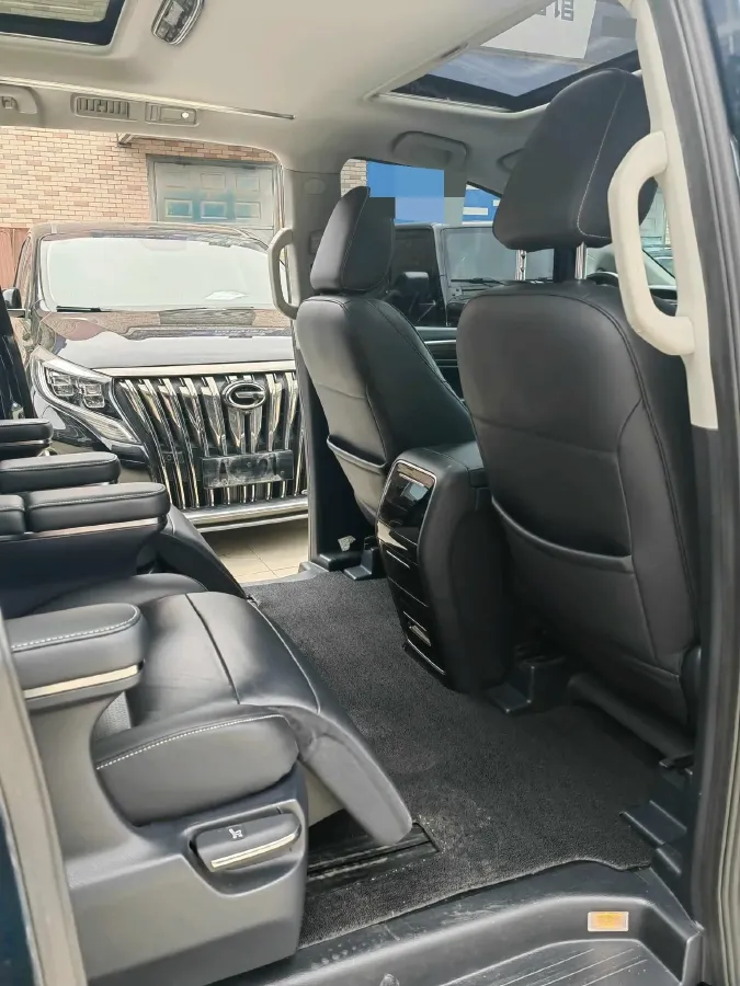 2021 GAC Trumpchi M8 2.0T 252HP L4 8AT,autocango,china used car exporter,china ev exporter,chinese used car exporter,chinese used ev exporter