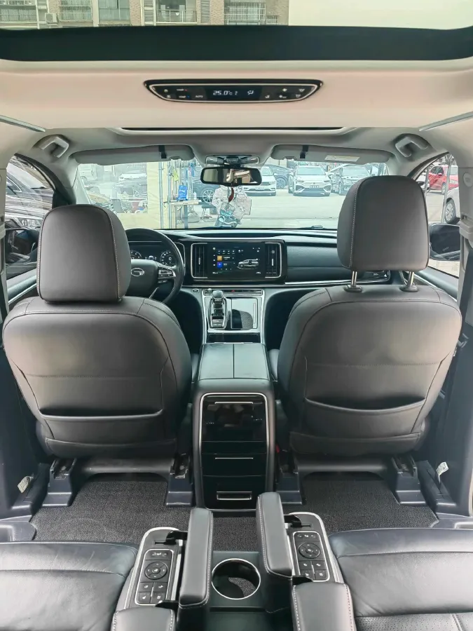 2021 GAC Trumpchi M8 2.0T 252HP L4 8AT,autocango,china used car exporter,china ev exporter,chinese used car exporter,chinese used ev exporter